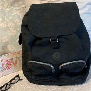 ♥️ Kipling black basic backpack ♥️